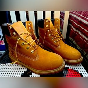 Women’s Wheat Timberland Boots